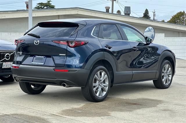 2022 Mazda CX-30 2.5 Select photo 3