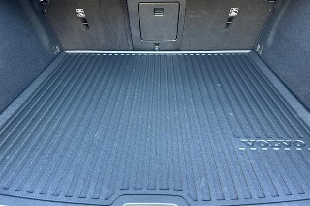 2026 Volvo XC60 Plus - Photo 16