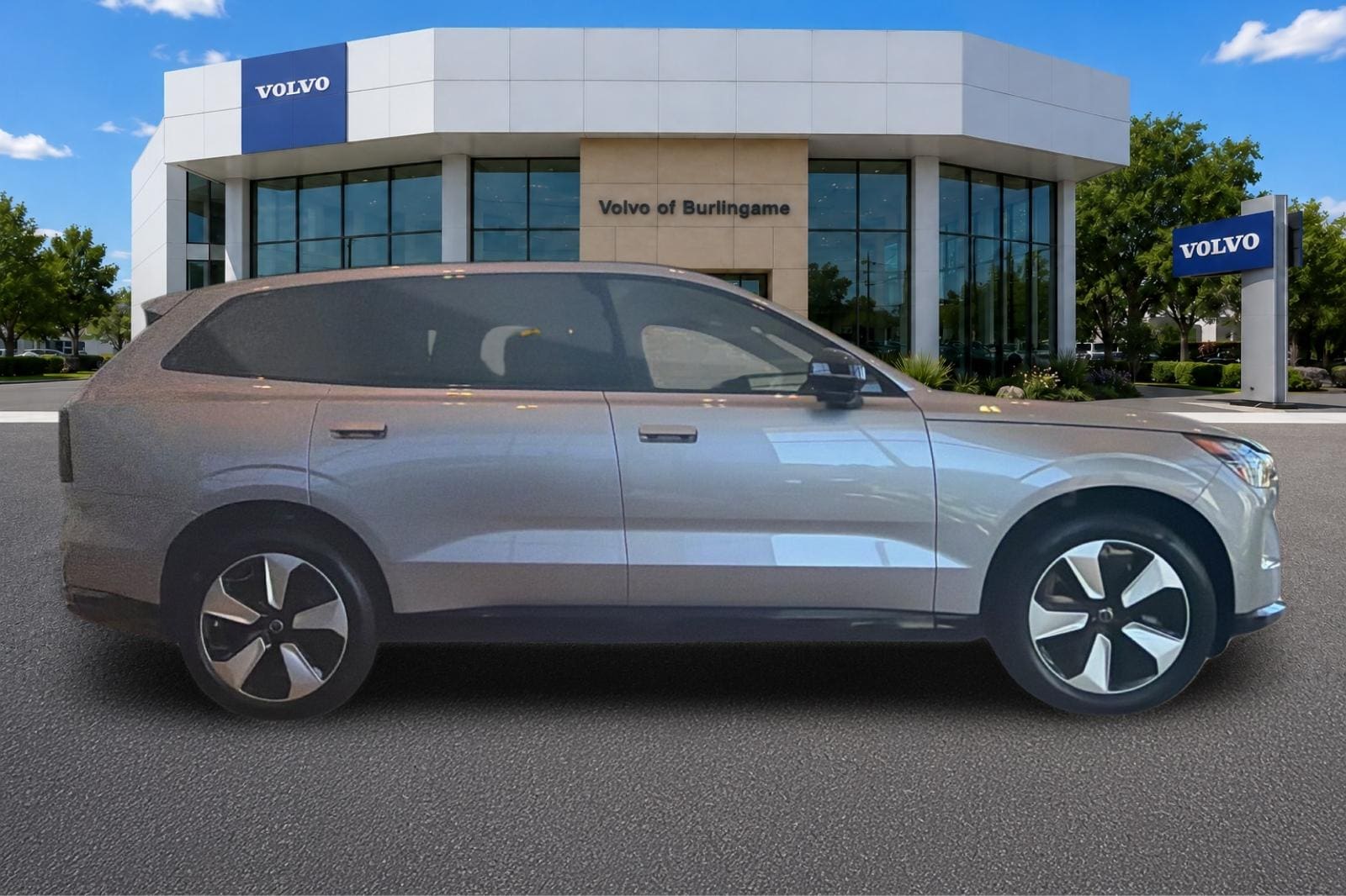 Used 2026 Volvo EX90 Plus with VIN 7JDDD3VK6TG060563 for sale in Burlingame, CA