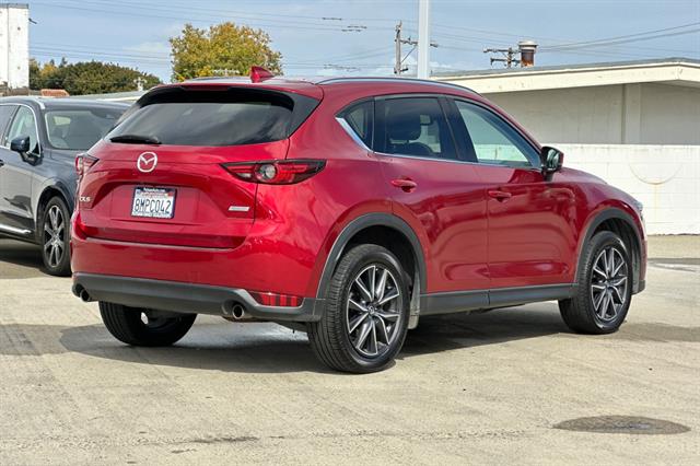 2017 Mazda CX-5 Grand Touring photo 2
