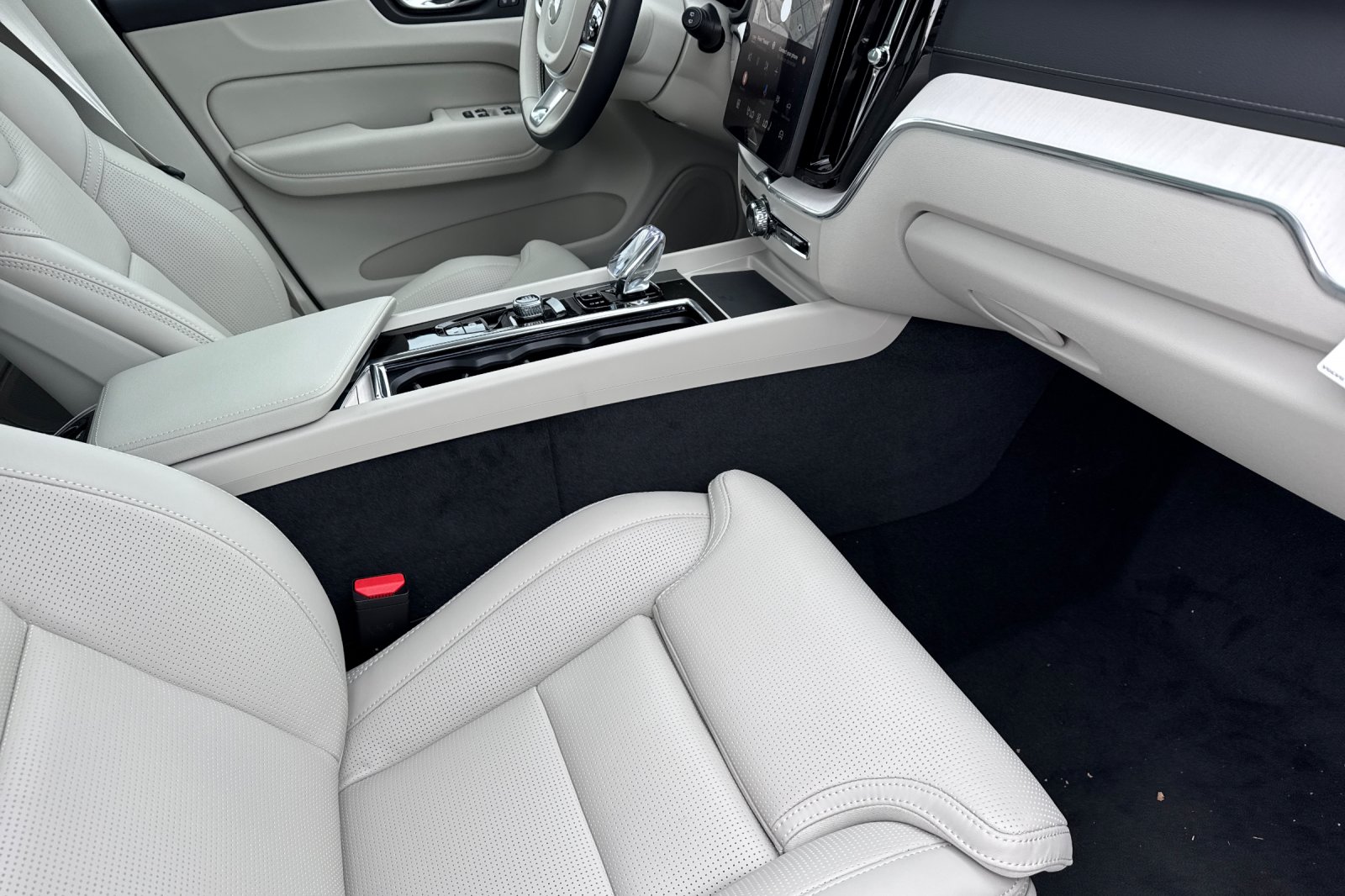 2026 Volvo XC60 Ultra - Photo 15