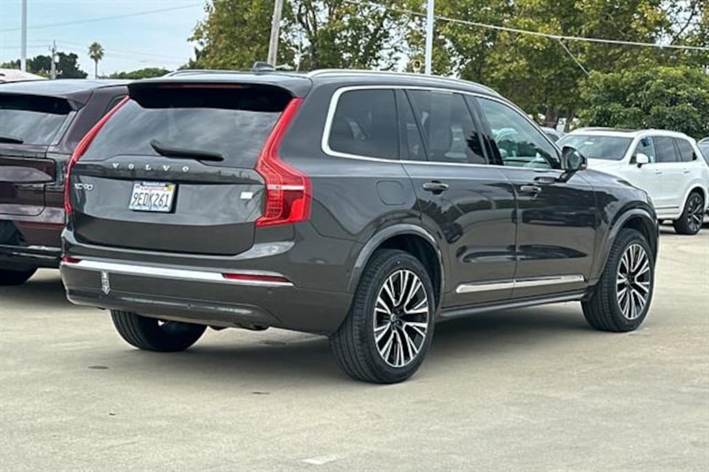 Certified 2023 Volvo XC90 Recharge Plug-In Hybrid Recharge Plus Bright Theme 6P SUV