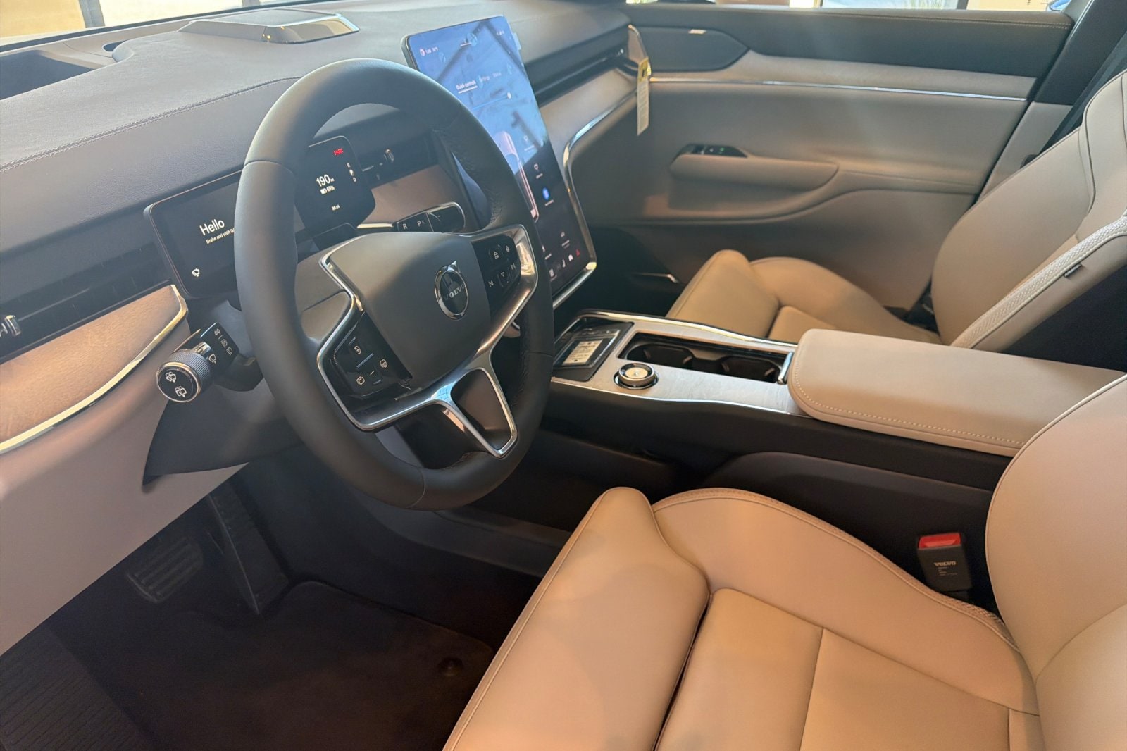 2026 Volvo EX90 Plus - Photo 9