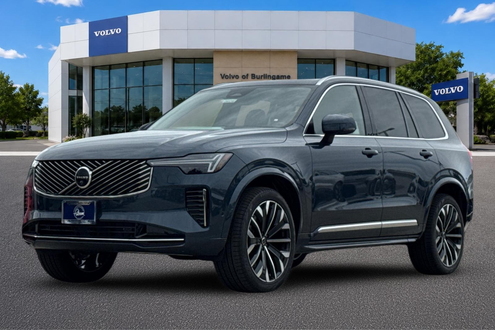 2026 Volvo XC90 Plus - Photo 7