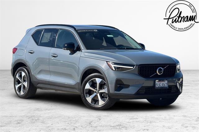 2023 Volvo XC40 Ultimate