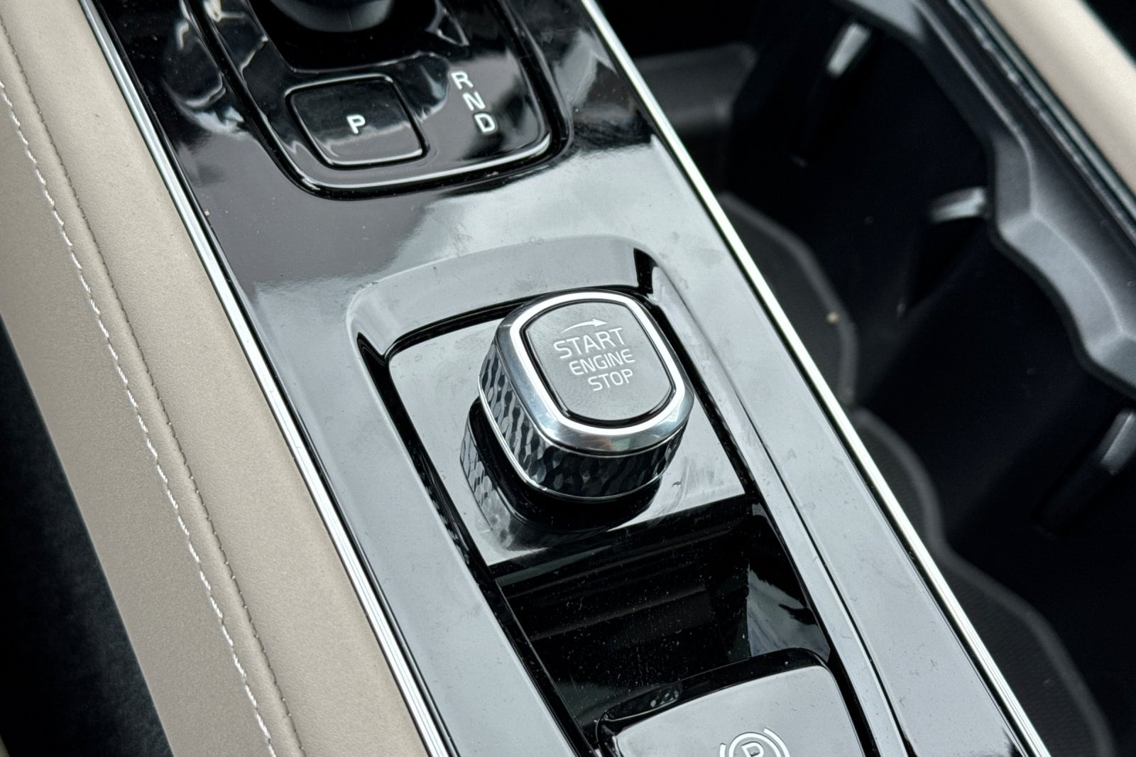 2026 Volvo XC90 Core - Photo 23
