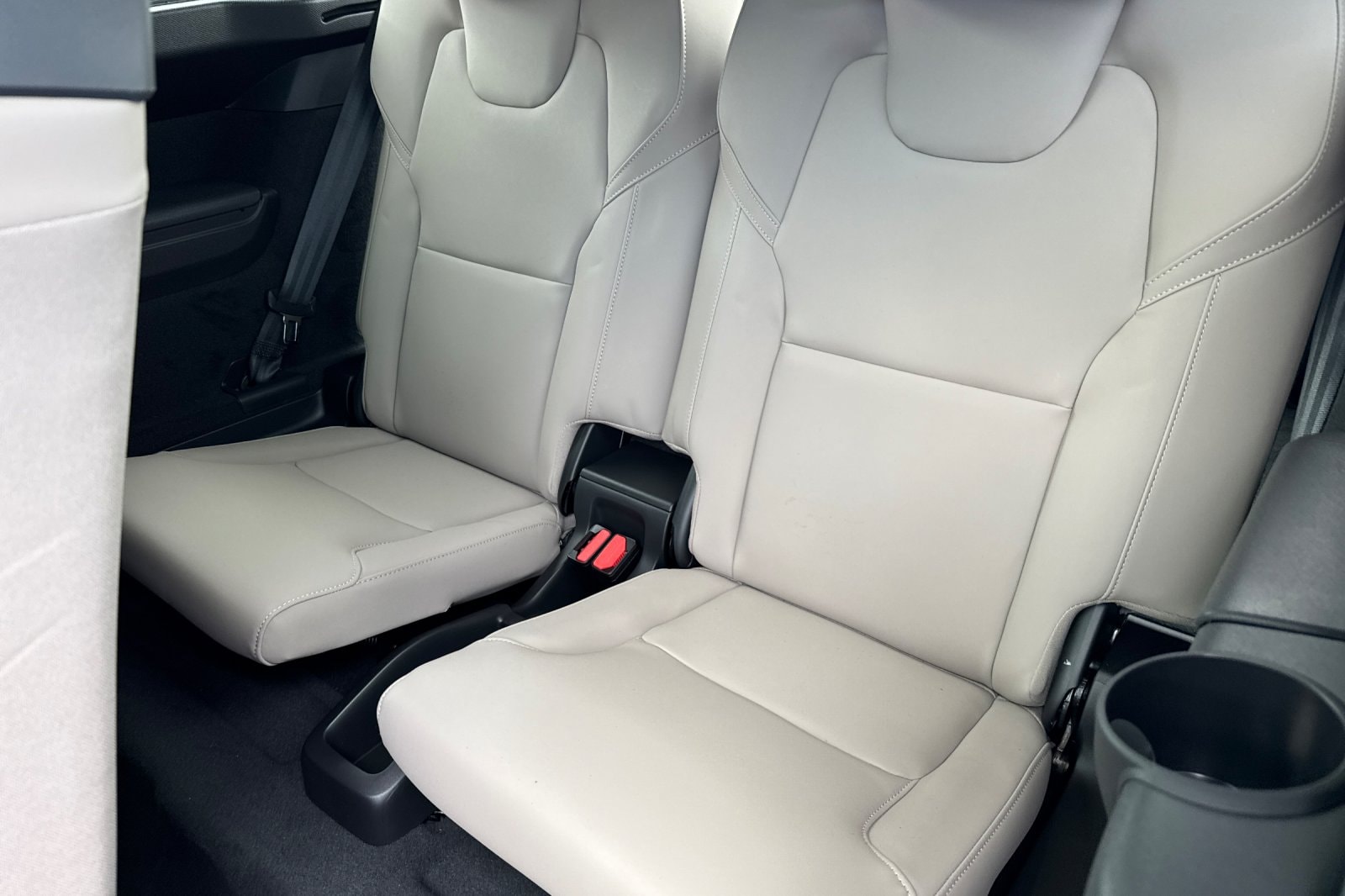 2026 Volvo XC90 Core - Photo 14