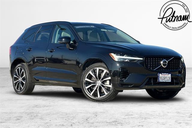 2023 Volvo XC60 Recharge Plug-In Hybrid Recharge Plus Dark Theme SUV