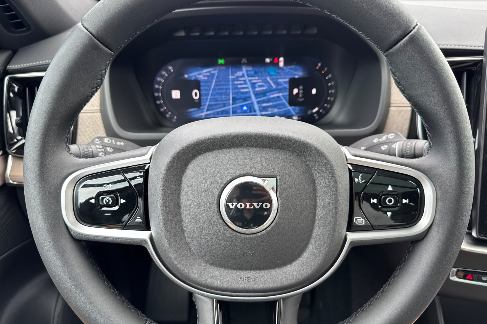 2026 Volvo XC90 Core - Photo 24