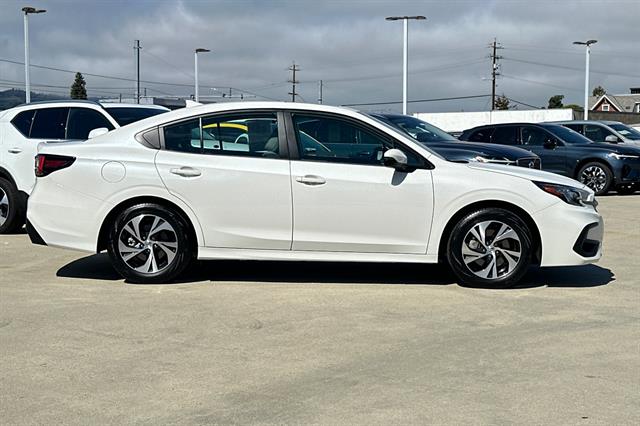 2025 Subaru Legacy Premium photo 2