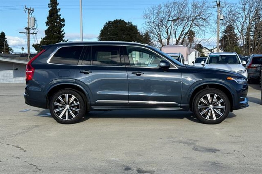 Certified 2025 Volvo XC90 B5 Core Bright Theme SUV