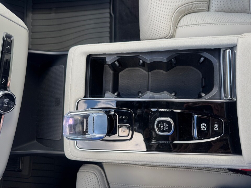 2026 Volvo XC90 Ultra - Photo 20
