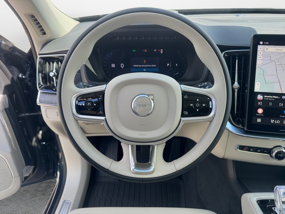 2026 Volvo XC90 Ultra - Photo 10