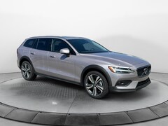 2026 Volvo V60 Cross Country B5 Plus AWD Wagon YV4L12WKXT2170032