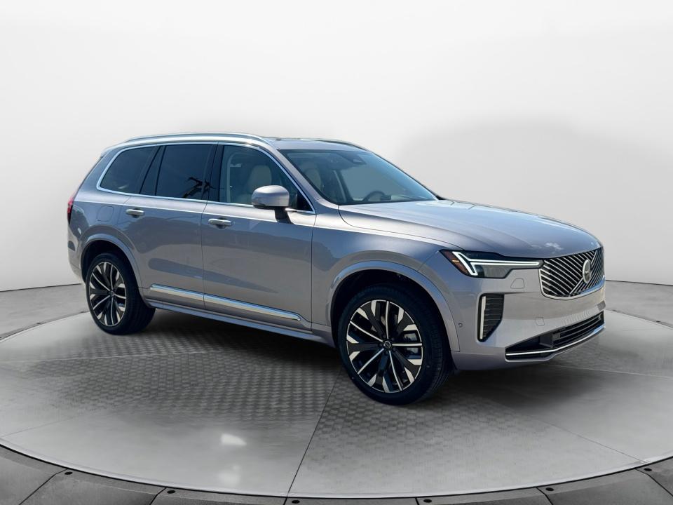  Volvo XC90 plug-in hybrid