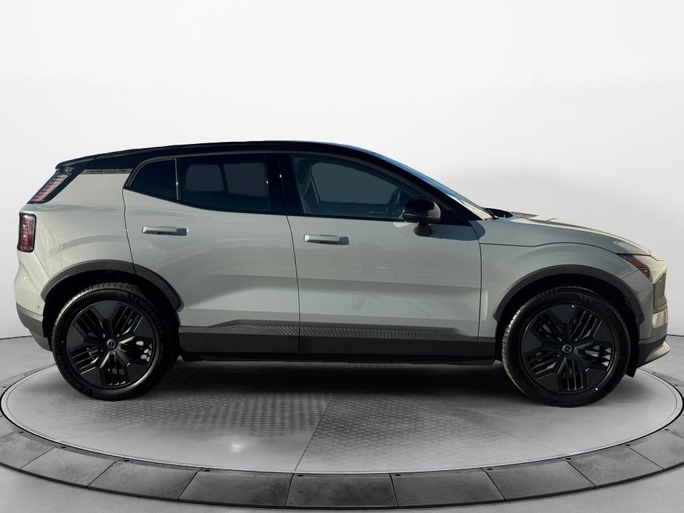2026 Volvo EX30 Ultra - Photo 8