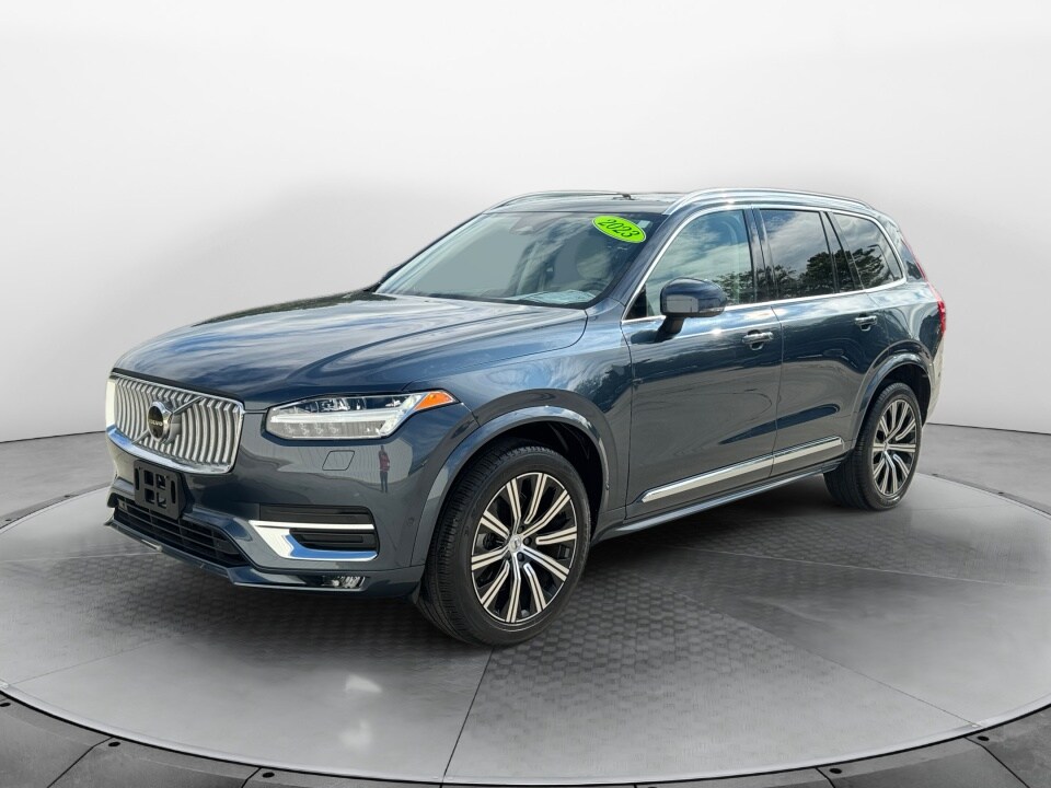 2023 Volvo XC90 Plus photo 3