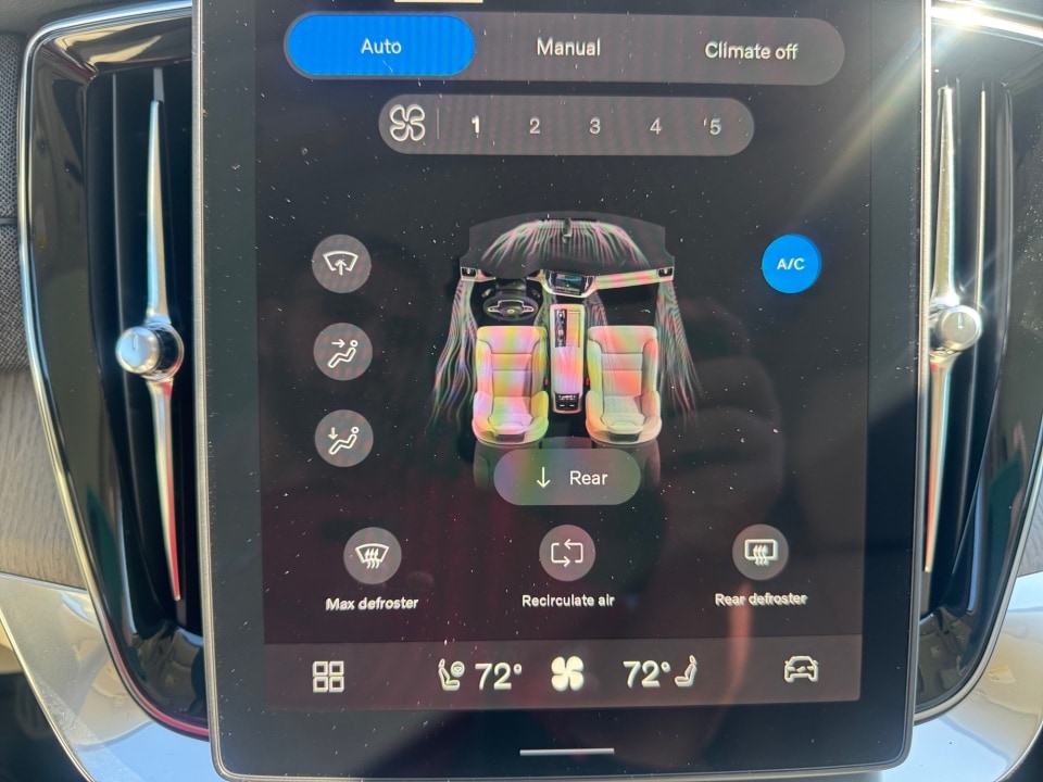 2026 Volvo XC90 Ultra - Photo 18