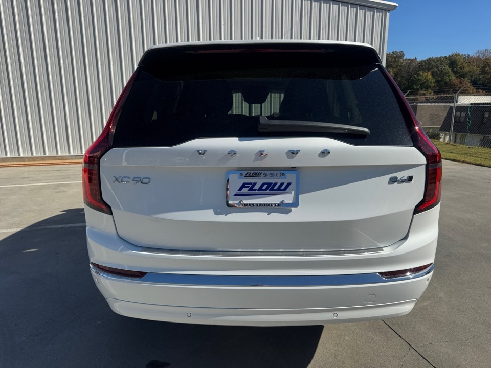 2026 Volvo XC90 Ultra - Photo 14