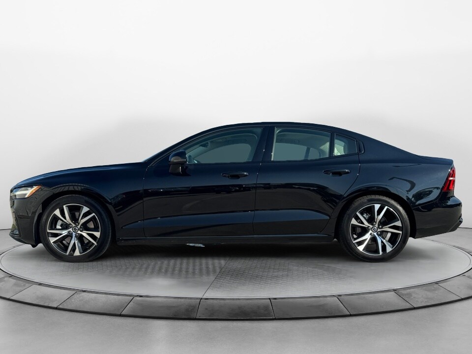 2024 Volvo S60 B5 Core photo 4