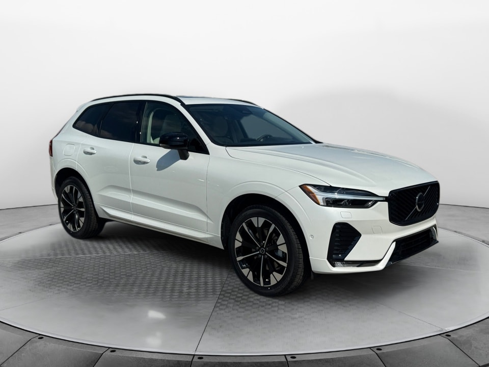 2026 Volvo XC60 B5 Ultra Dark AWD's photo