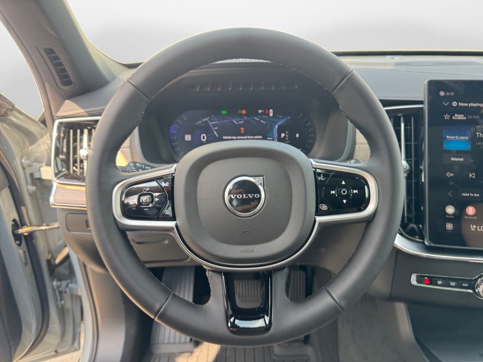 2026 Volvo XC90 Plus - Photo 10