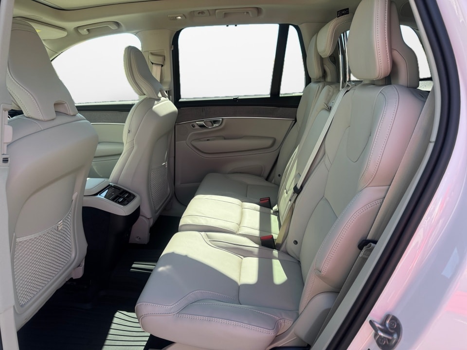 2026 Volvo XC90 Ultra - Photo 13