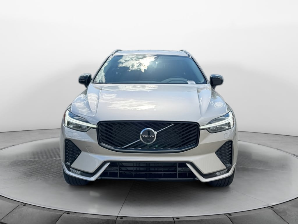New 2026 Volvo XC60 B5 Plus SUV