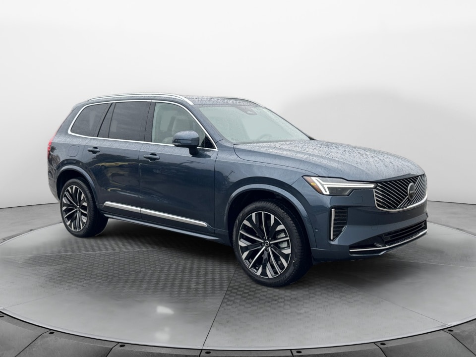 2026 Volvo XC90 Plus's photo