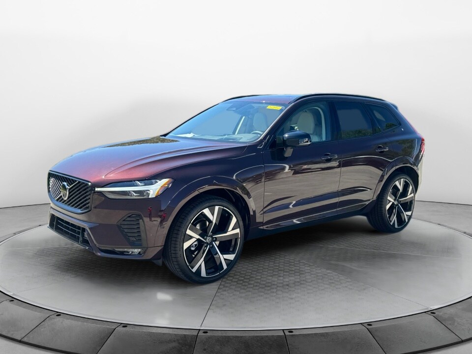 2026 Volvo XC60 B5 photo 3