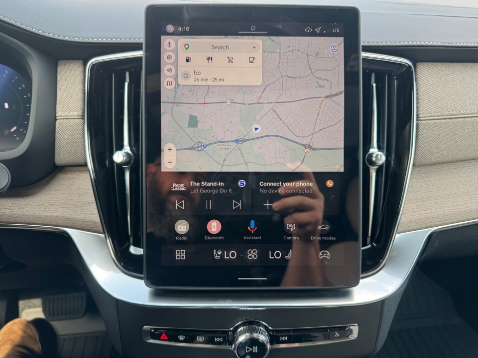 2026 Volvo XC90 Plus - Photo 17