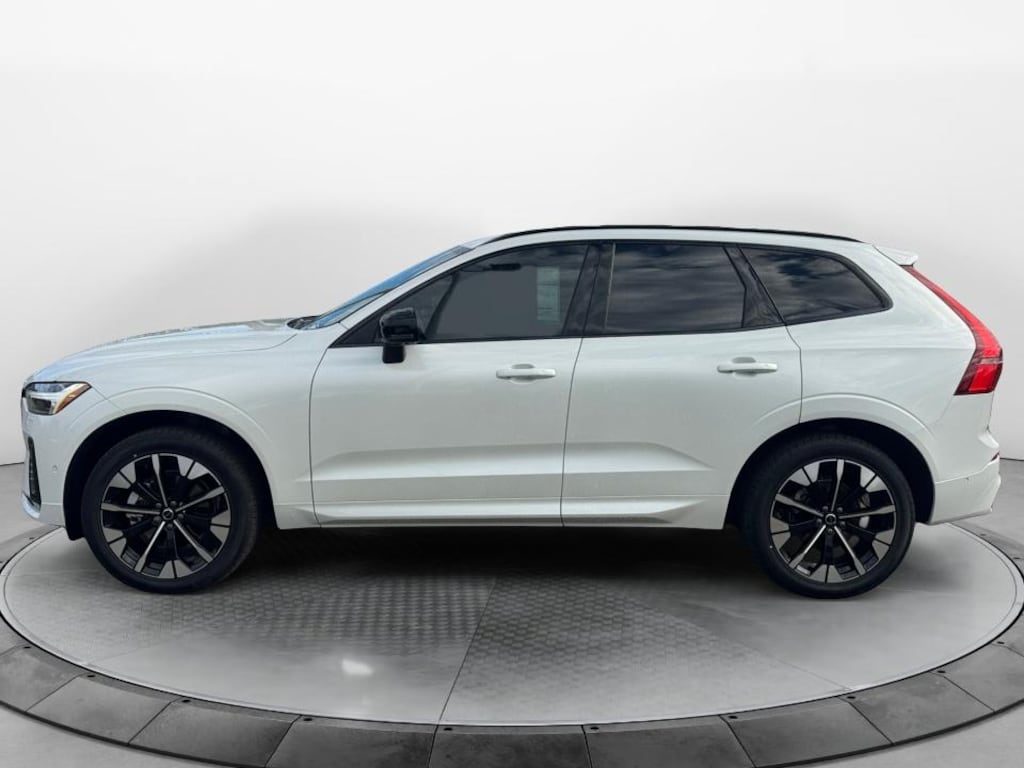 New 2026 Volvo XC60 B5 Plus SUV