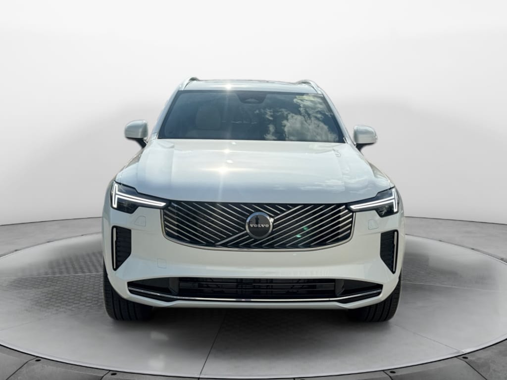 New 2026 Volvo XC90 B5 Core SUV