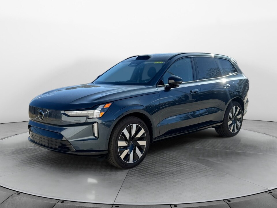 2025 Volvo EX90 Twin Motor Performance Ultra photo 3