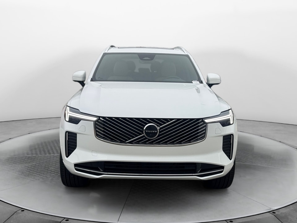 2026 Volvo XC90 Plus's photo