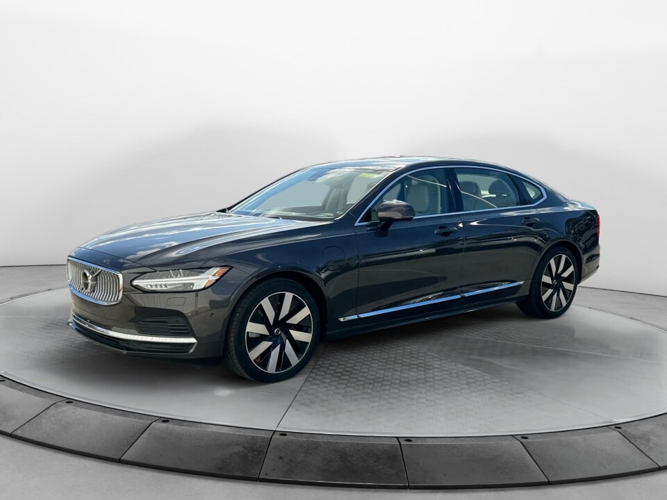 2024 Volvo S90 T8 Ultimate photo 3