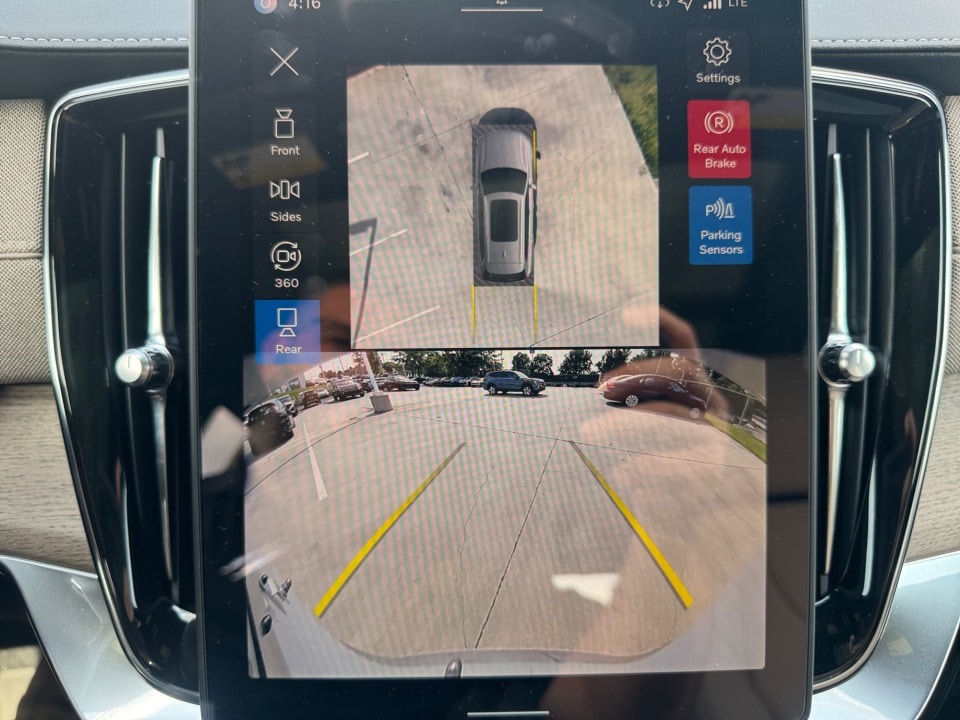 2026 Volvo XC90 Plus - Photo 19