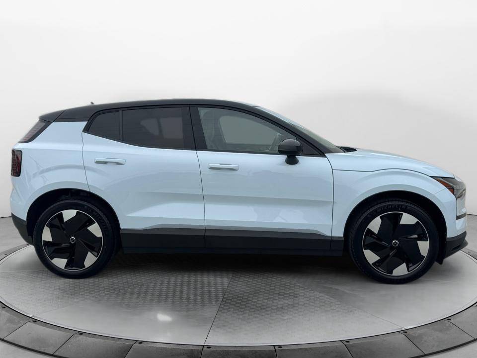 2026 Volvo EX30 Plus - Photo 8
