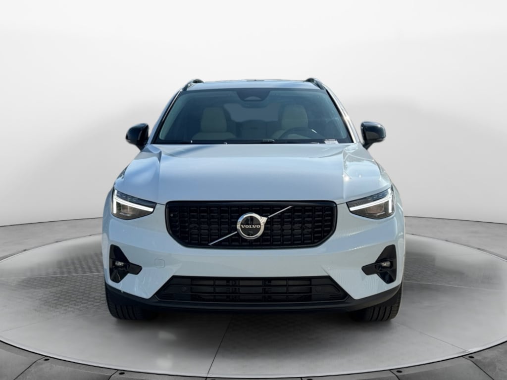 New 2026 Volvo XC40 B5 Plus SUV