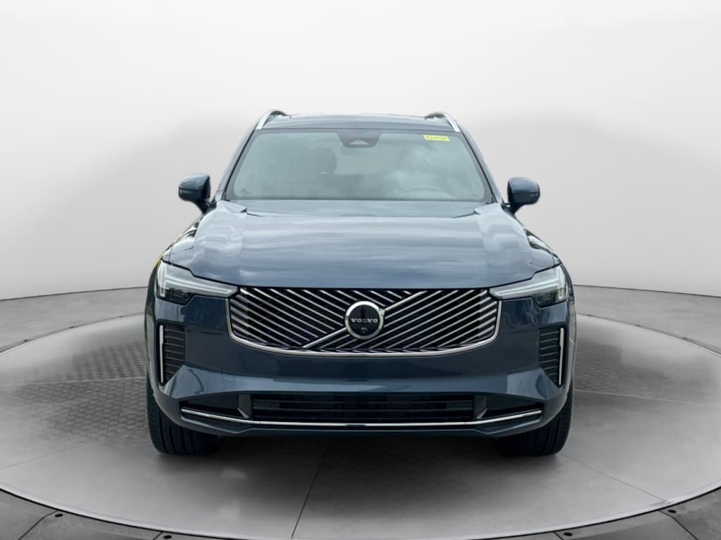 New 2026 Volvo XC90 B6 Plus 7-Seater SUV