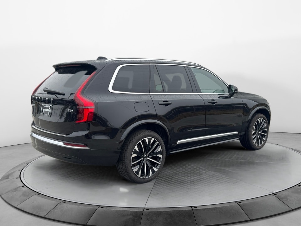 2026 Volvo XC90 Plus - Photo 7