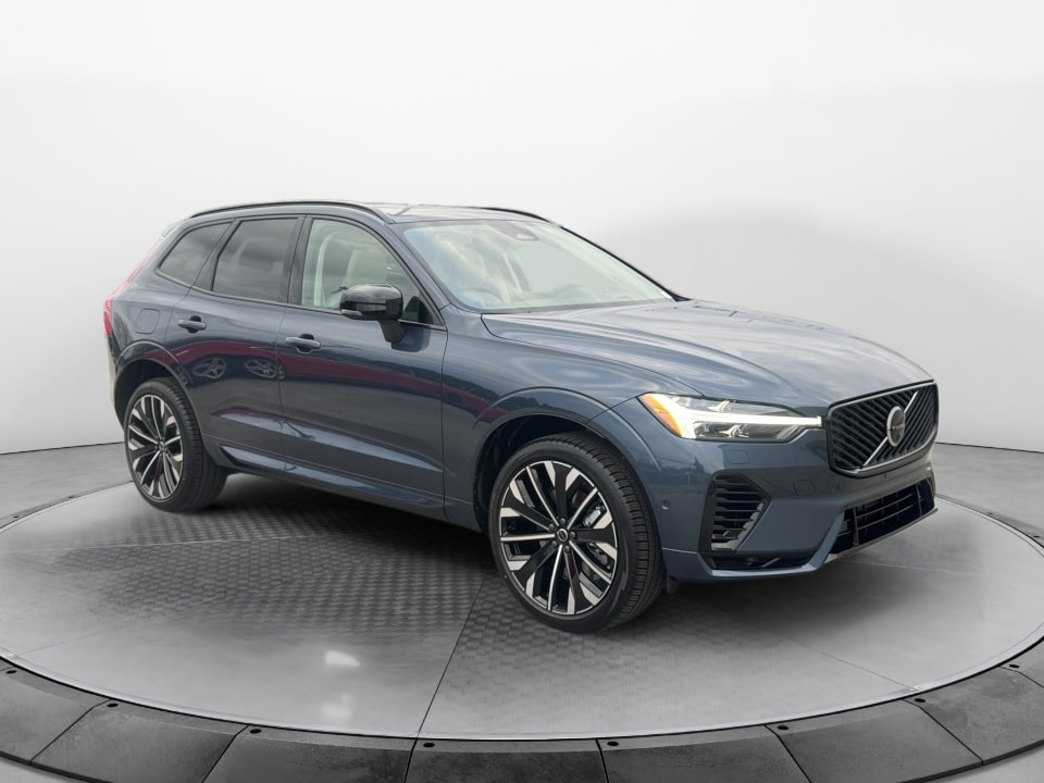 2026 Volvo XC60 Ultra's photo