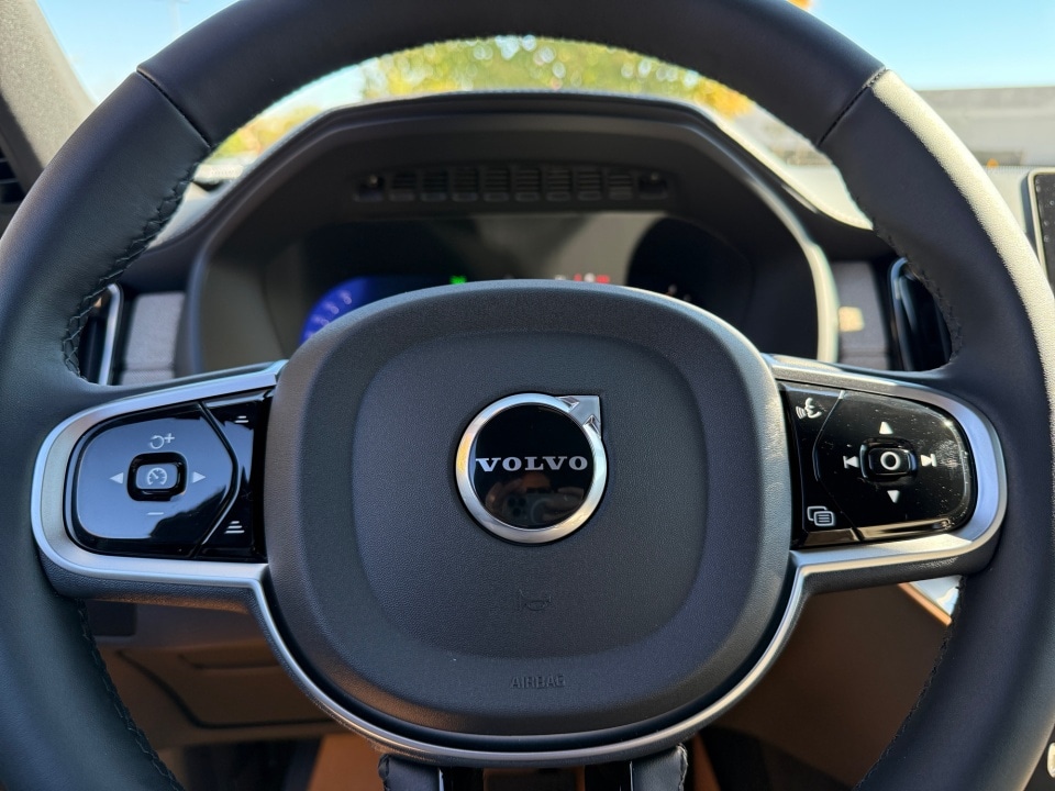2026 Volvo XC90 Plus - Photo 22