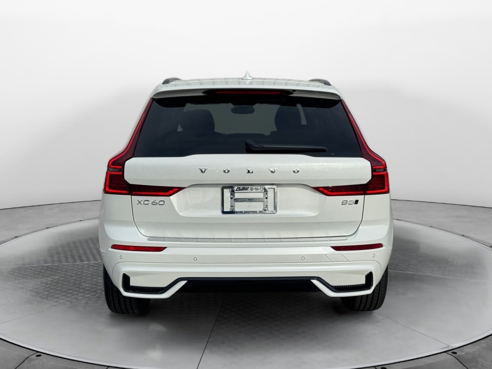 2026 Volvo XC60 Plus - Photo 6