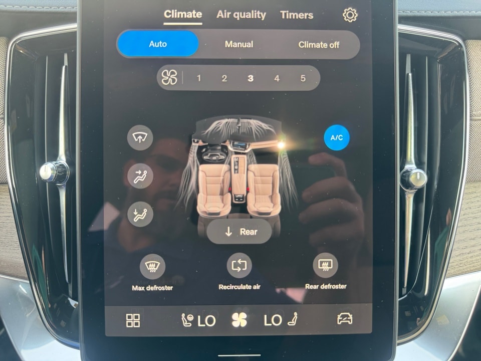 2026 Volvo XC90 Core - Photo 18