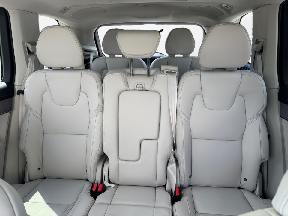 2026 Volvo XC90 Ultra - Photo 12