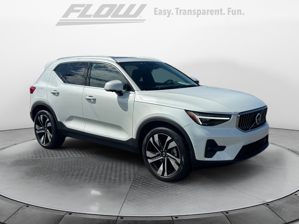 2023 Volvo XC40