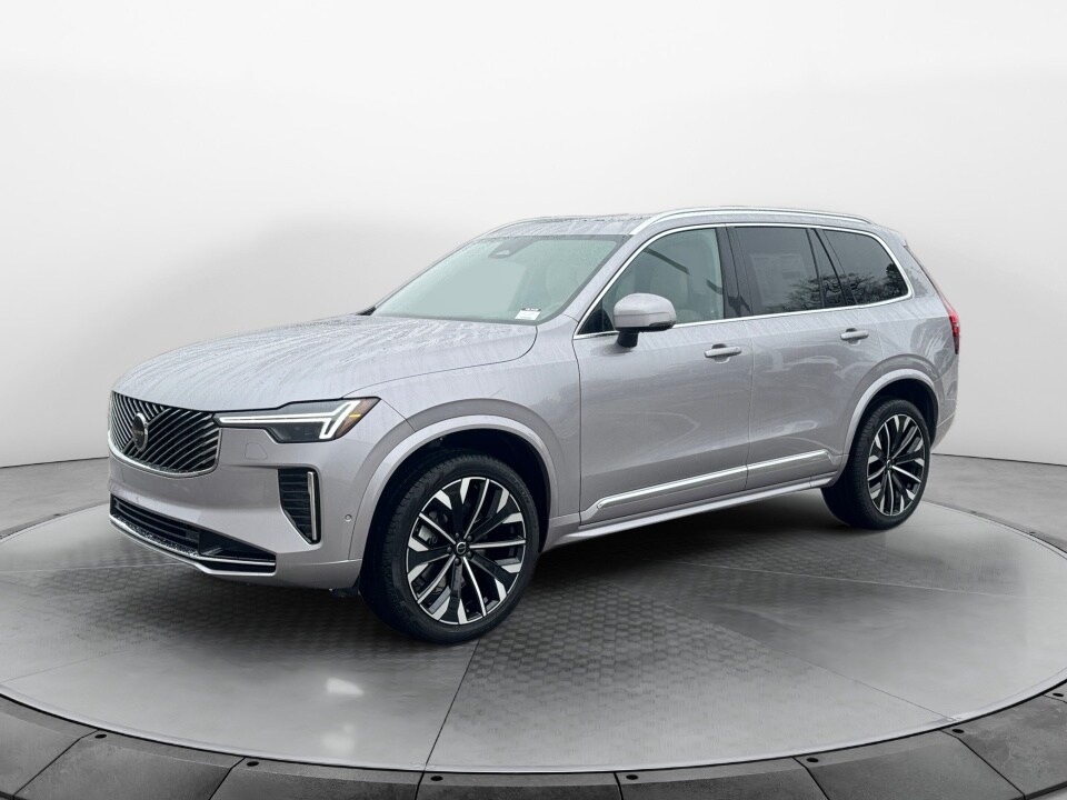 2026 Volvo XC90 Plus photo 3