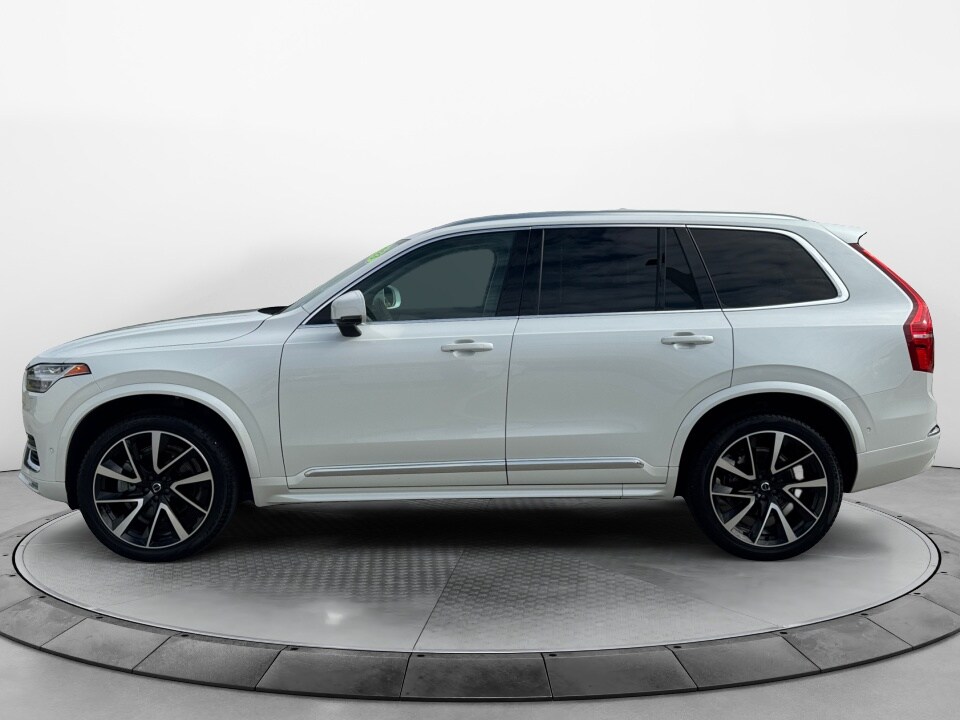 2023 Volvo XC90 Plus photo 4