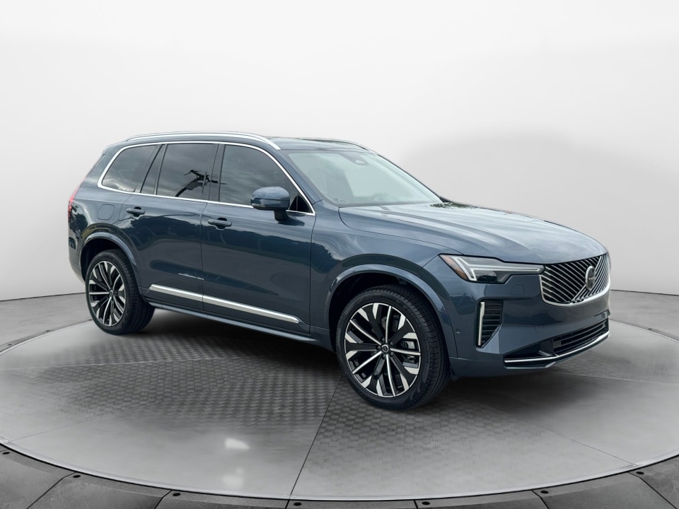 2026 Volvo XC90 Plus's photo